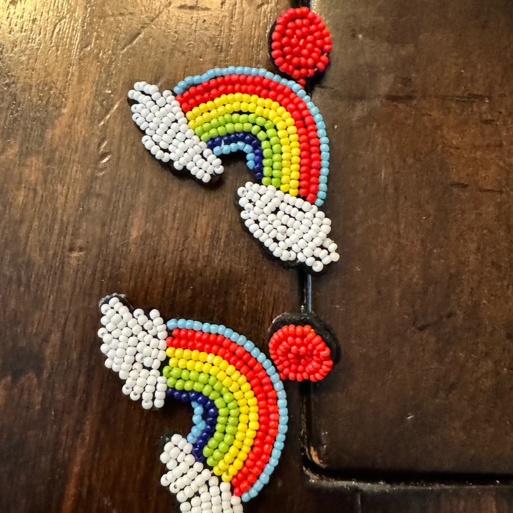 NEW 🌈Beaded Rainbow Earrings 🌈